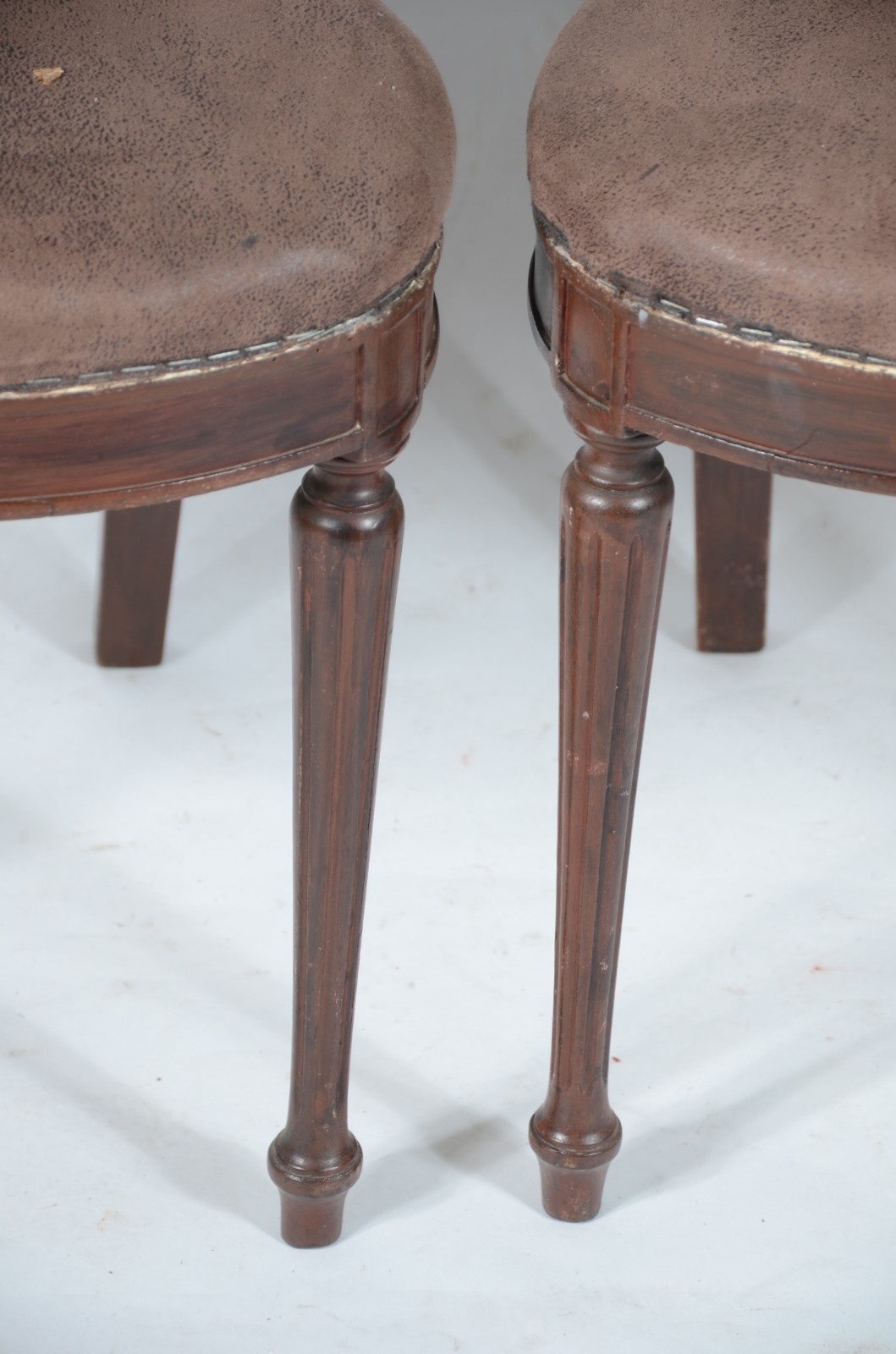 Conjunto com 7 cadeiras para mesa de jantar de madeira nobre com... - foto 8 de 9