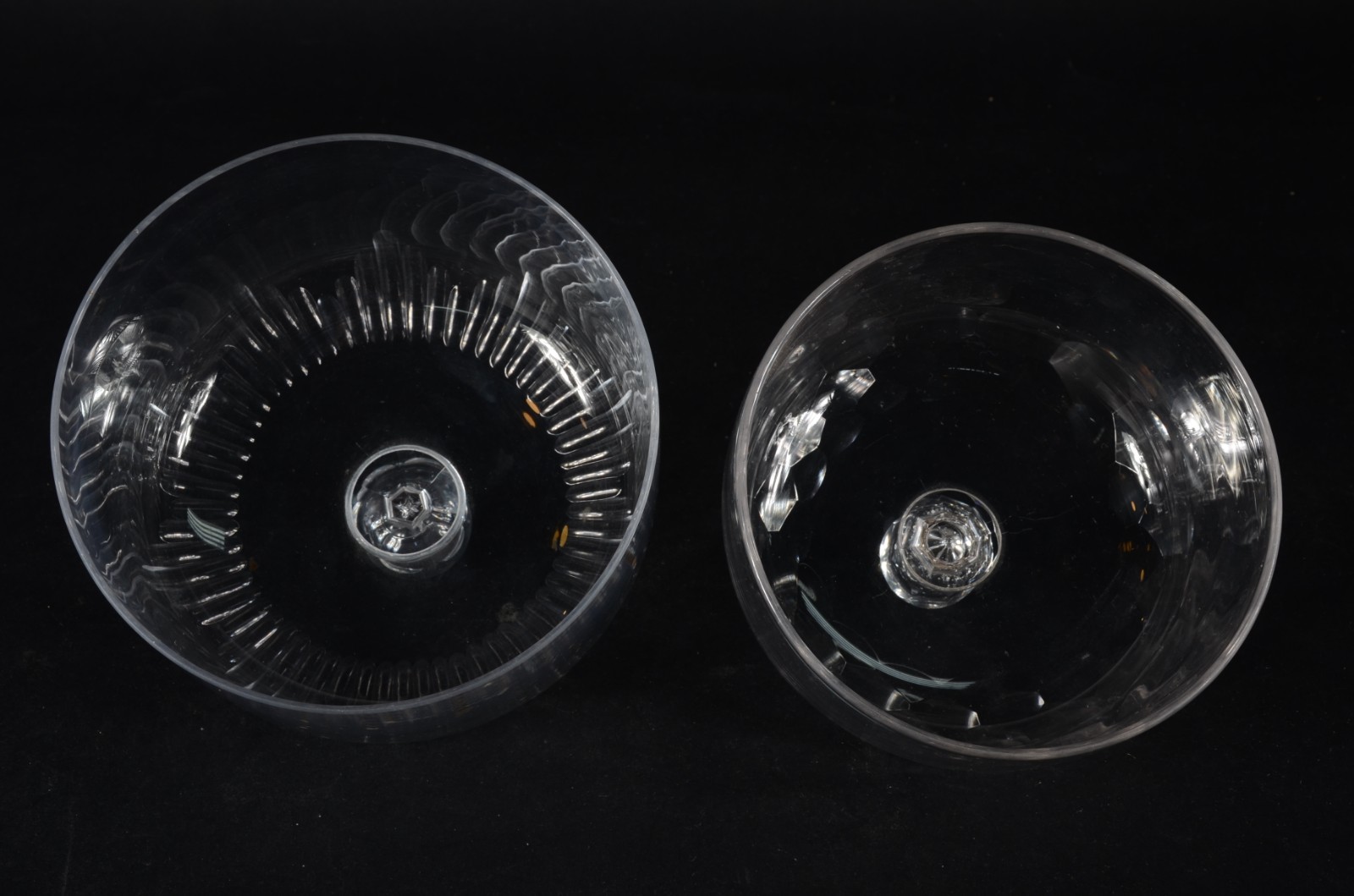 Duas tampas de queijeira de cristal lapidado. - foto 4 de 4