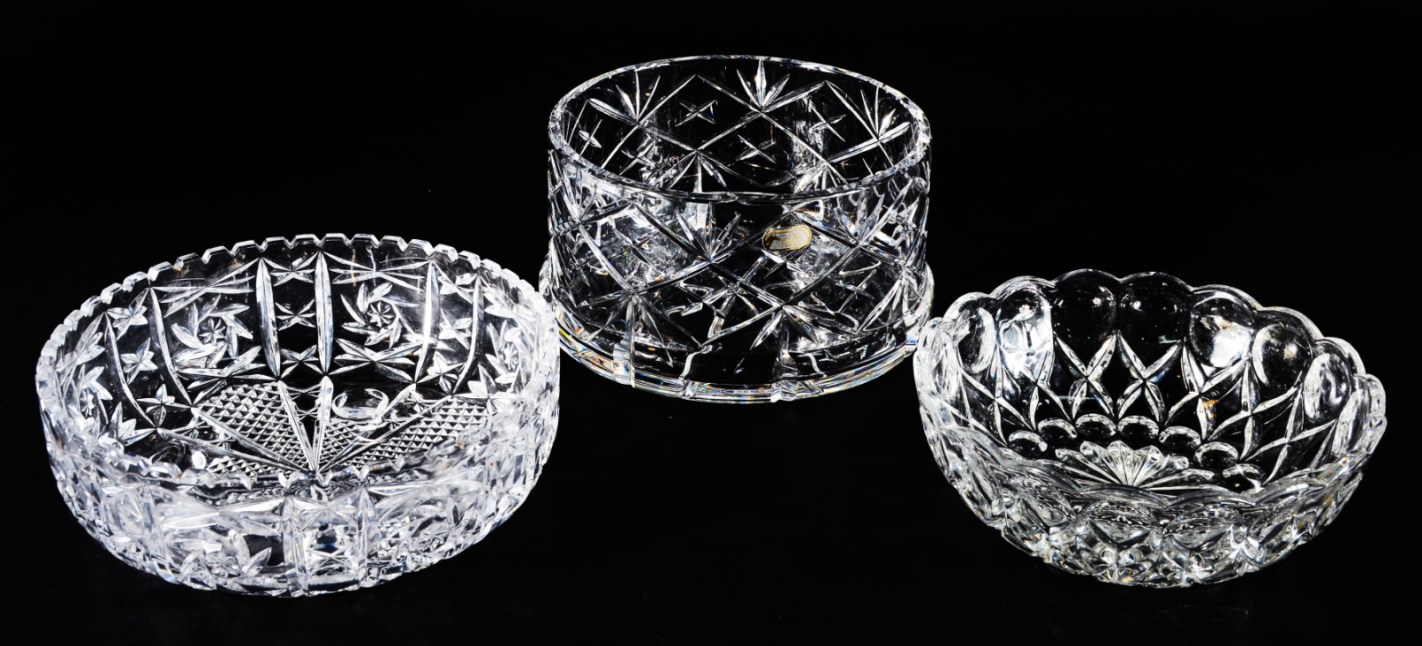 Três bowls de cristal tcheco lapidado. - foto 1 de 5