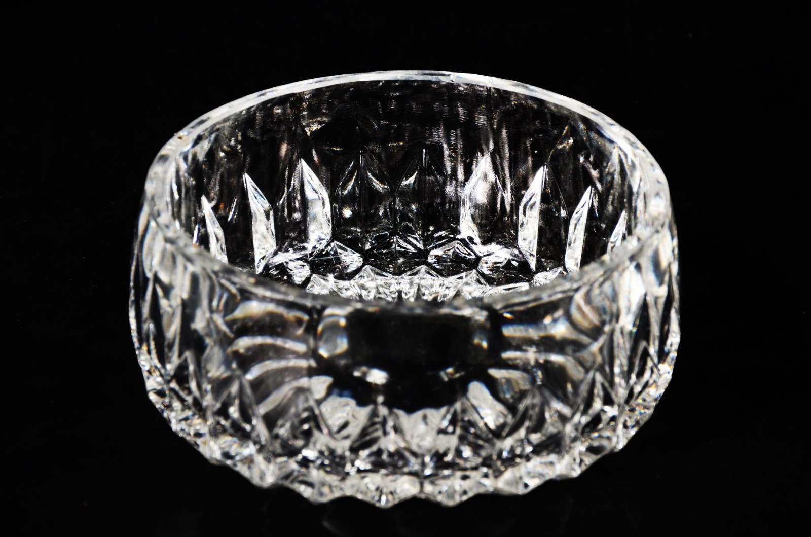 Três bowls de cristal europeu lapidado. - foto 3 de 6