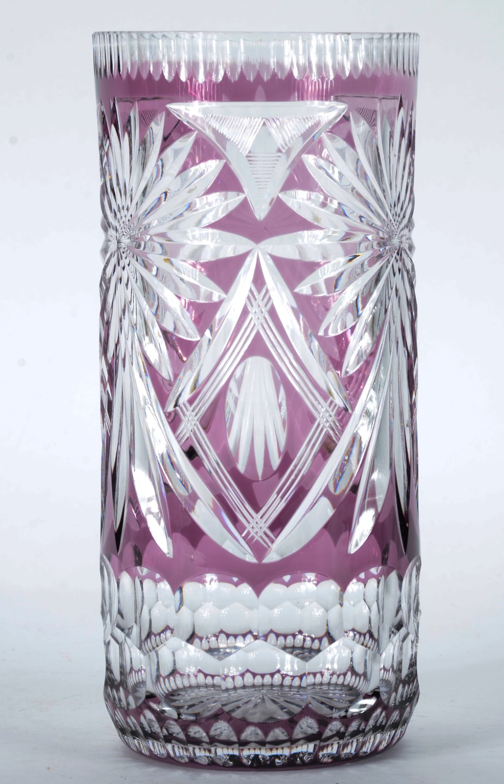 Vaso de cristal doublé lilás lapidado. - foto 1 de 4