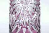 Vaso de cristal doublé lilás lapidado. - Vaso de cristal doublé lilás lapidado.