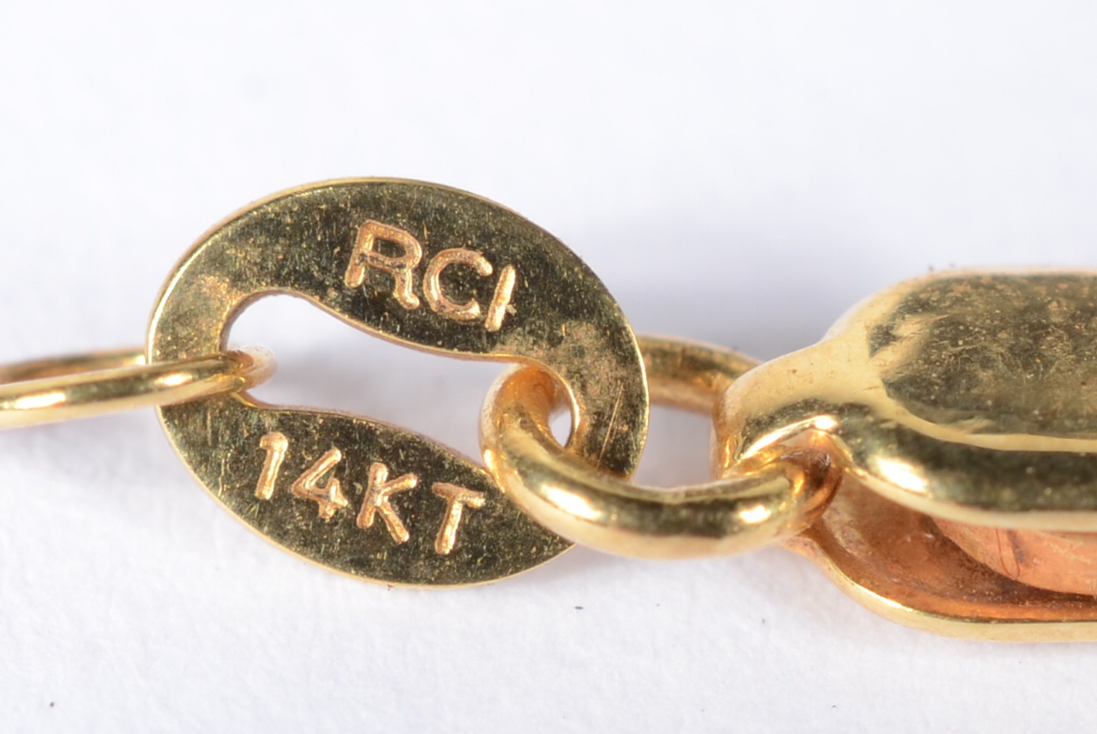 Colar de ouro 18 k., pendente de Nossa Senhora do Rosário da... - foto 5 de 6