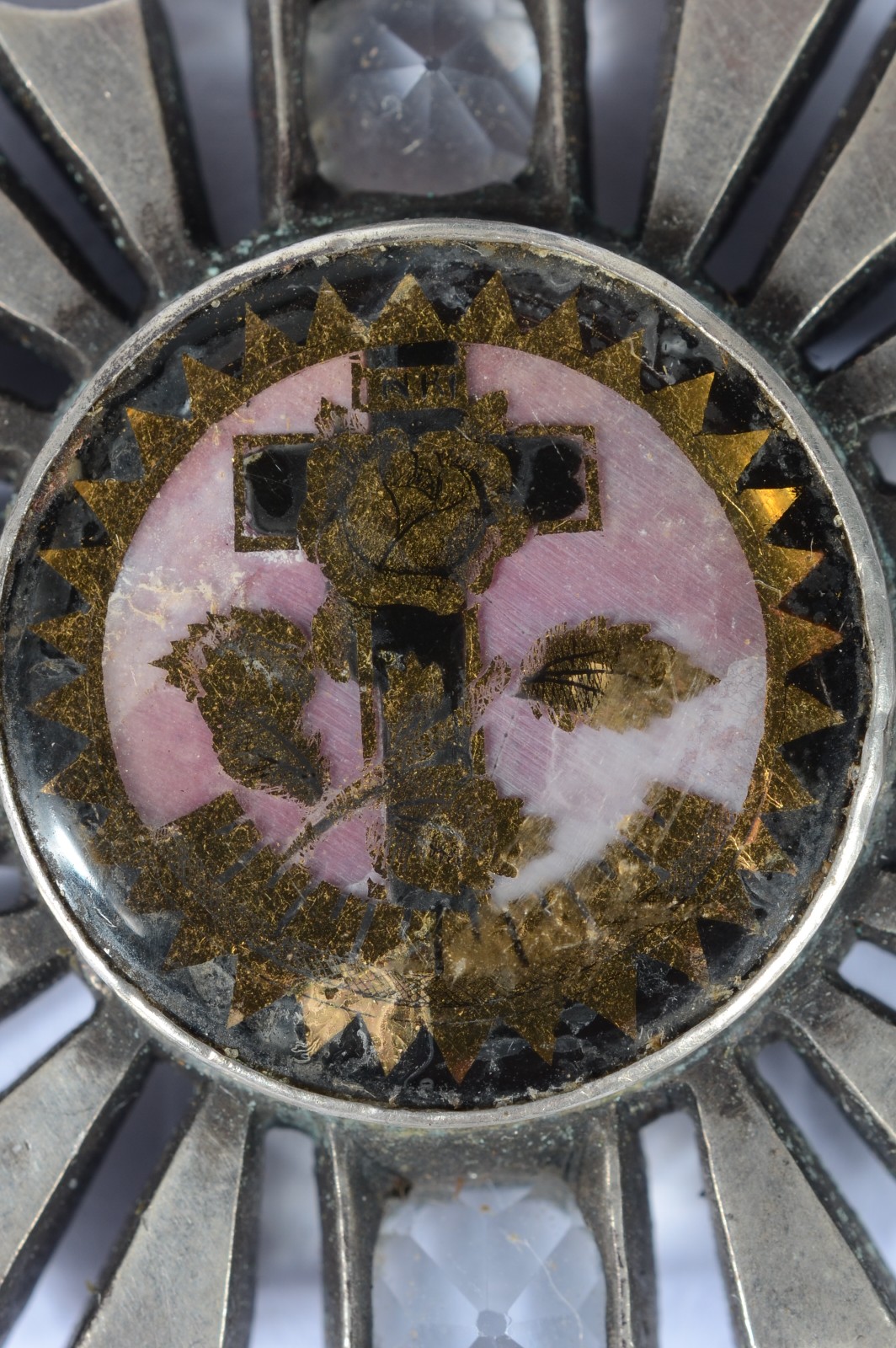 Maçonaria - Jóia da Cavalaria Rosa Cruz de prata. - foto 4 de 4