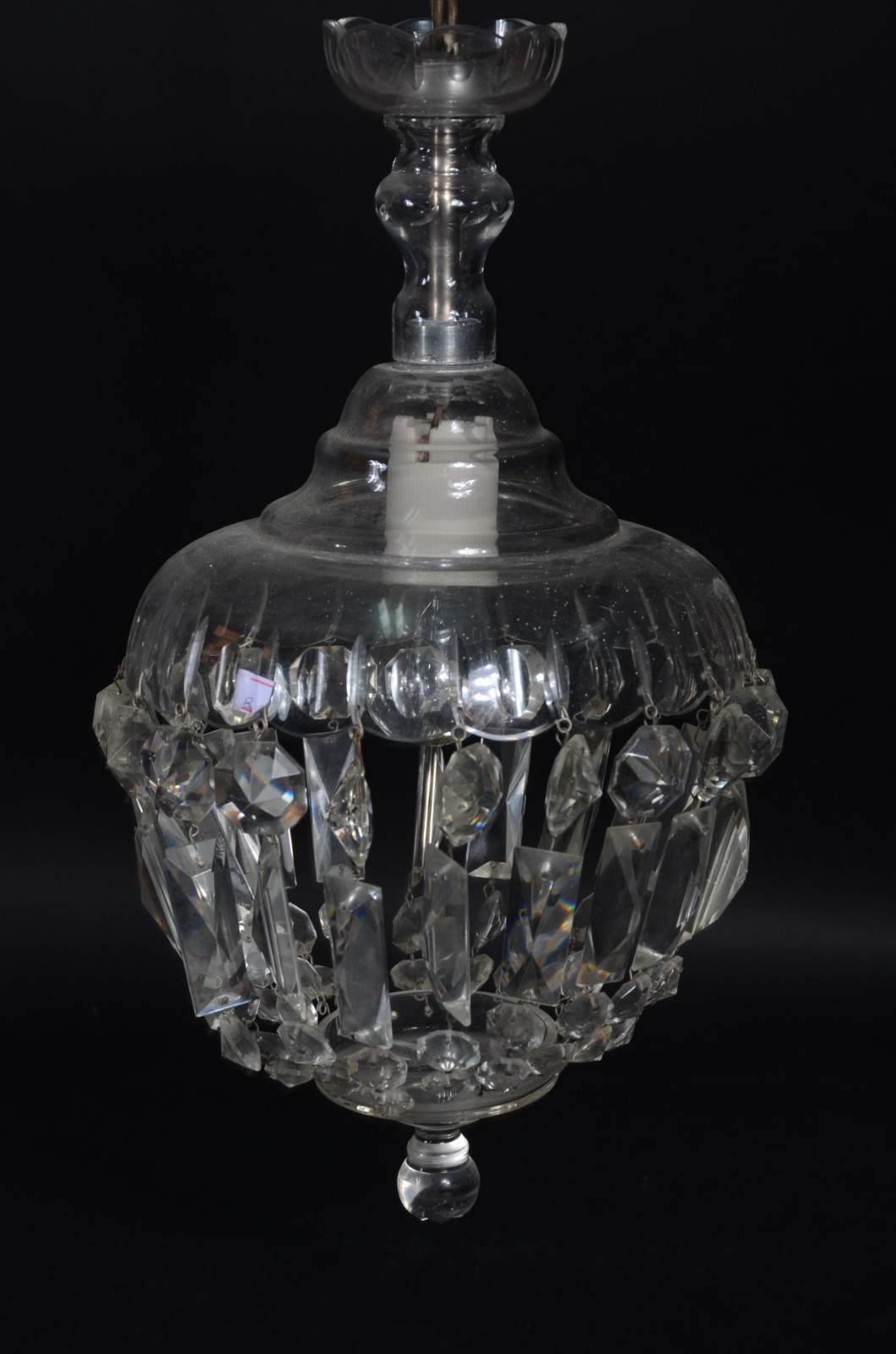 Lustre de cristal com contas lapidadas. - foto 2 de 2