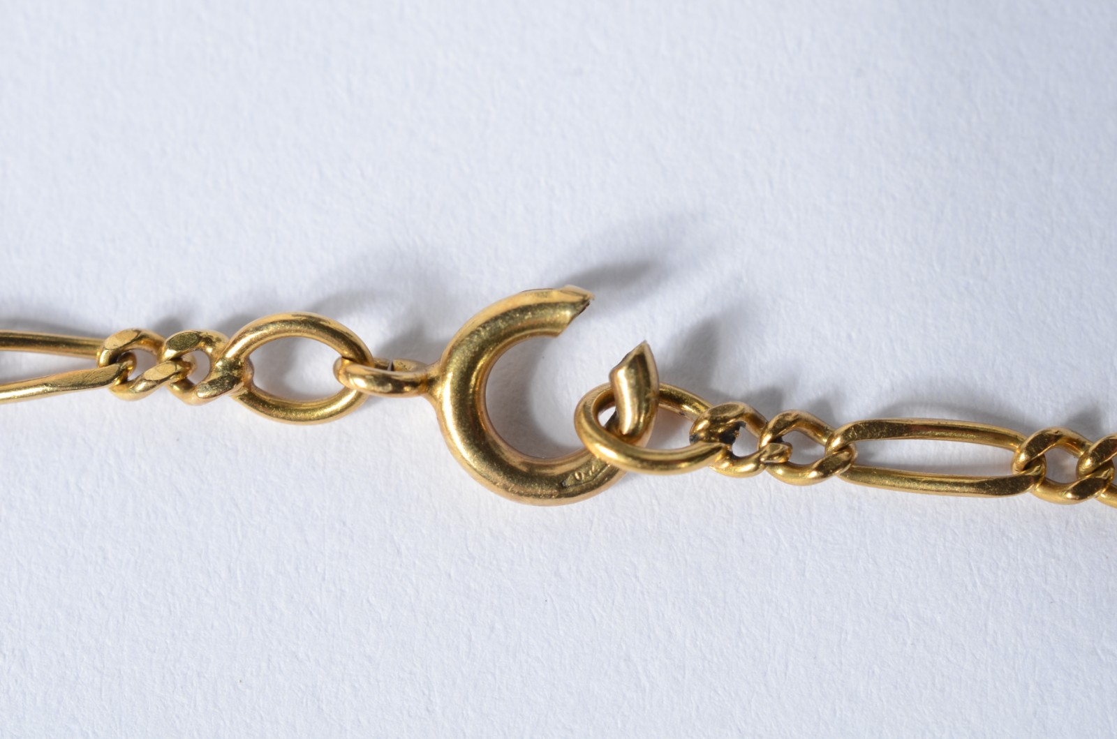 Pulseira de ouro 18 k. Faltando pino do fecho. (Por motivos de... - foto 4 de 5