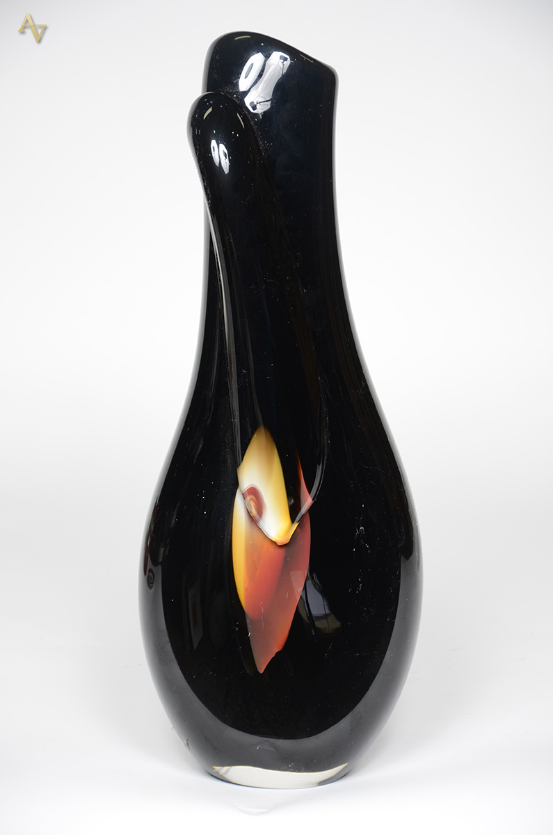 Vaso de murano MOLINARI na cor negra com mesclas coloridas, assinado... - foto 2 de 3