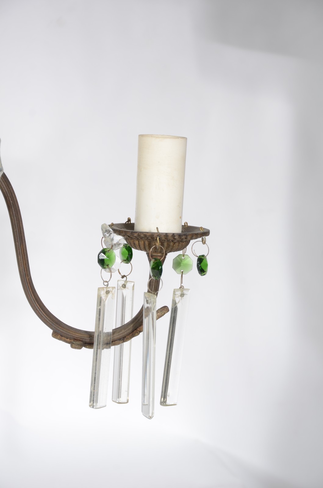 Lustre de metal dourado para 3 luzes com contas e pingentes de... - foto 2 de 3
