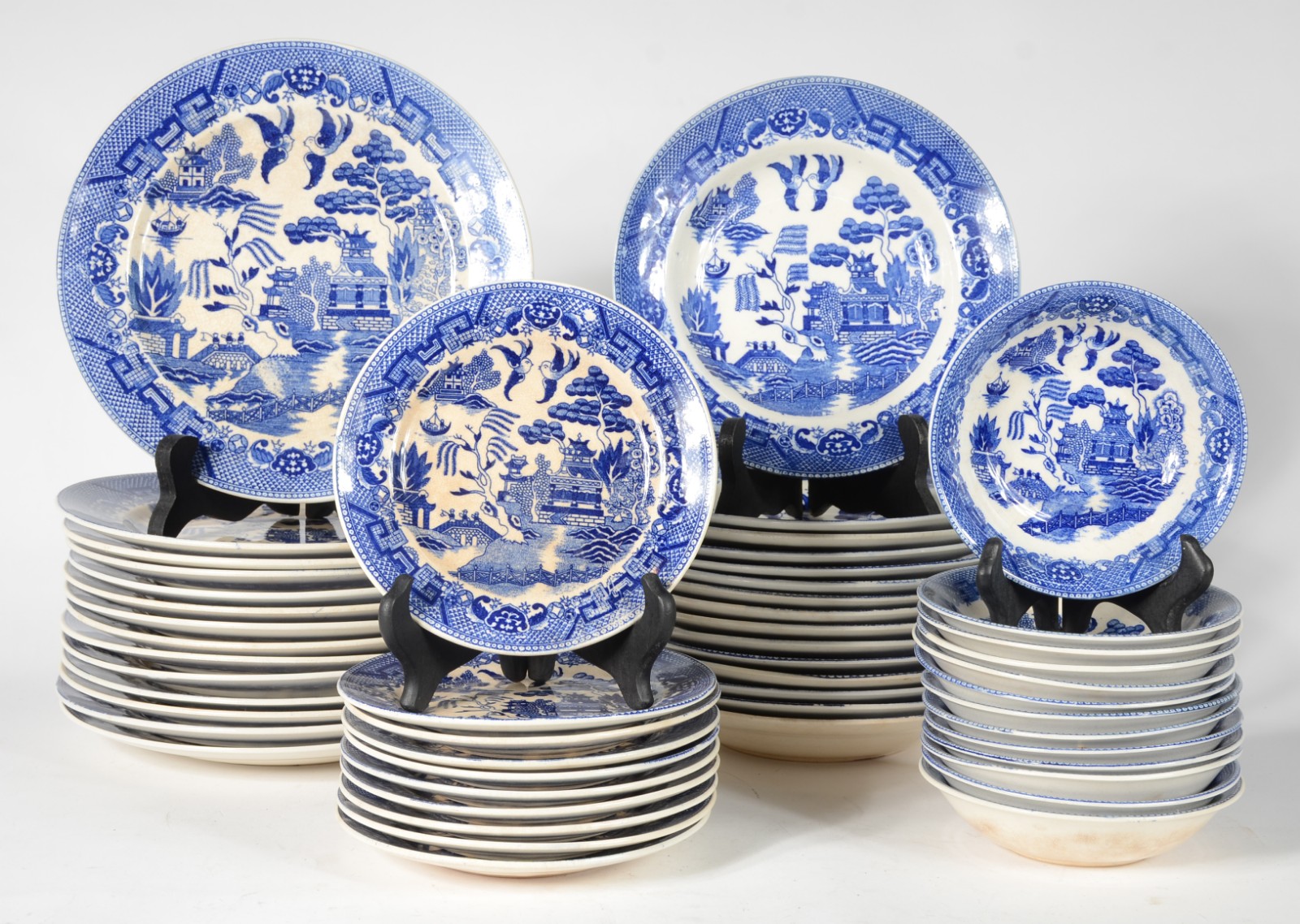 Aparelho de jantar, chá e café de faiança "azul pombinho", composto... - foto 2 de 9