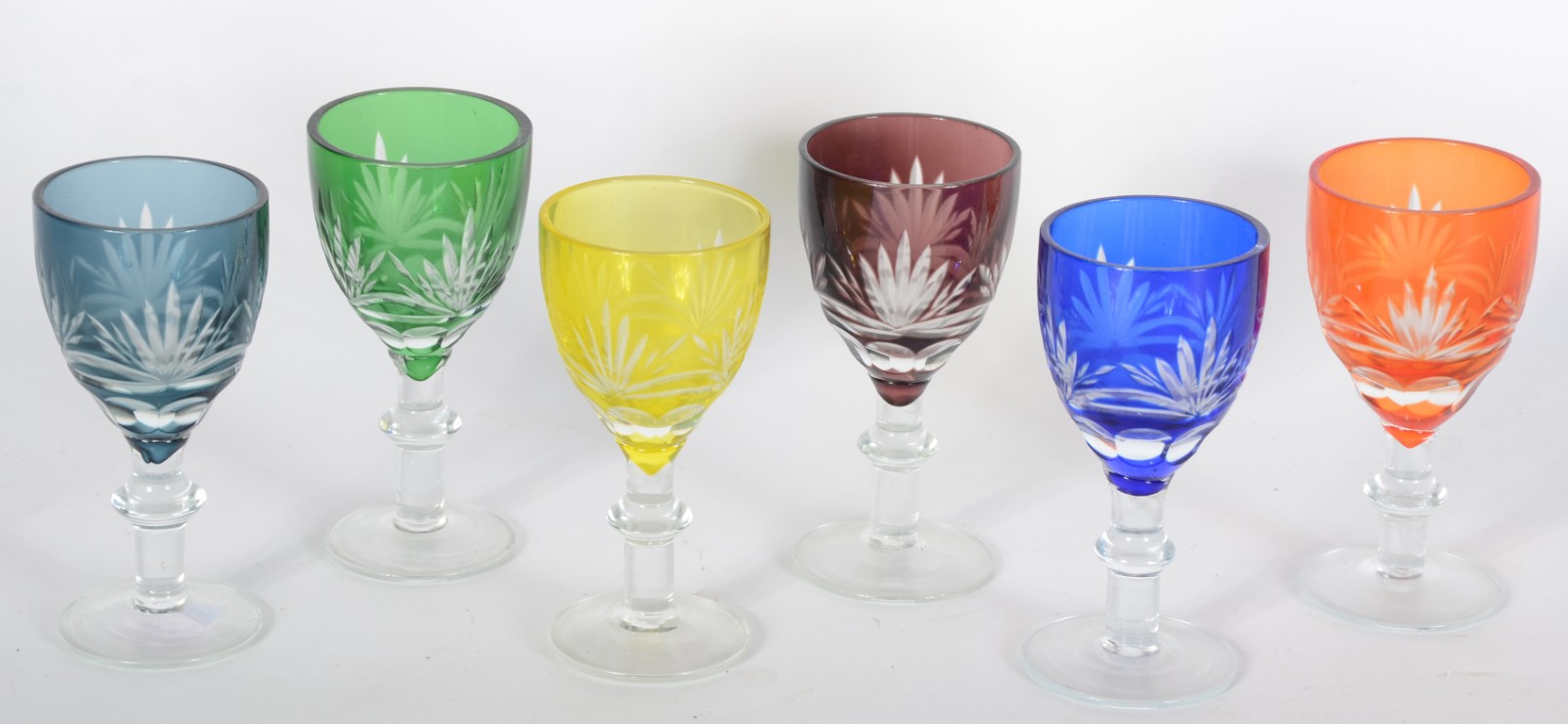 Conjunto com 6 cálices para licor de cristal doublé colorido. - foto 1 de 4