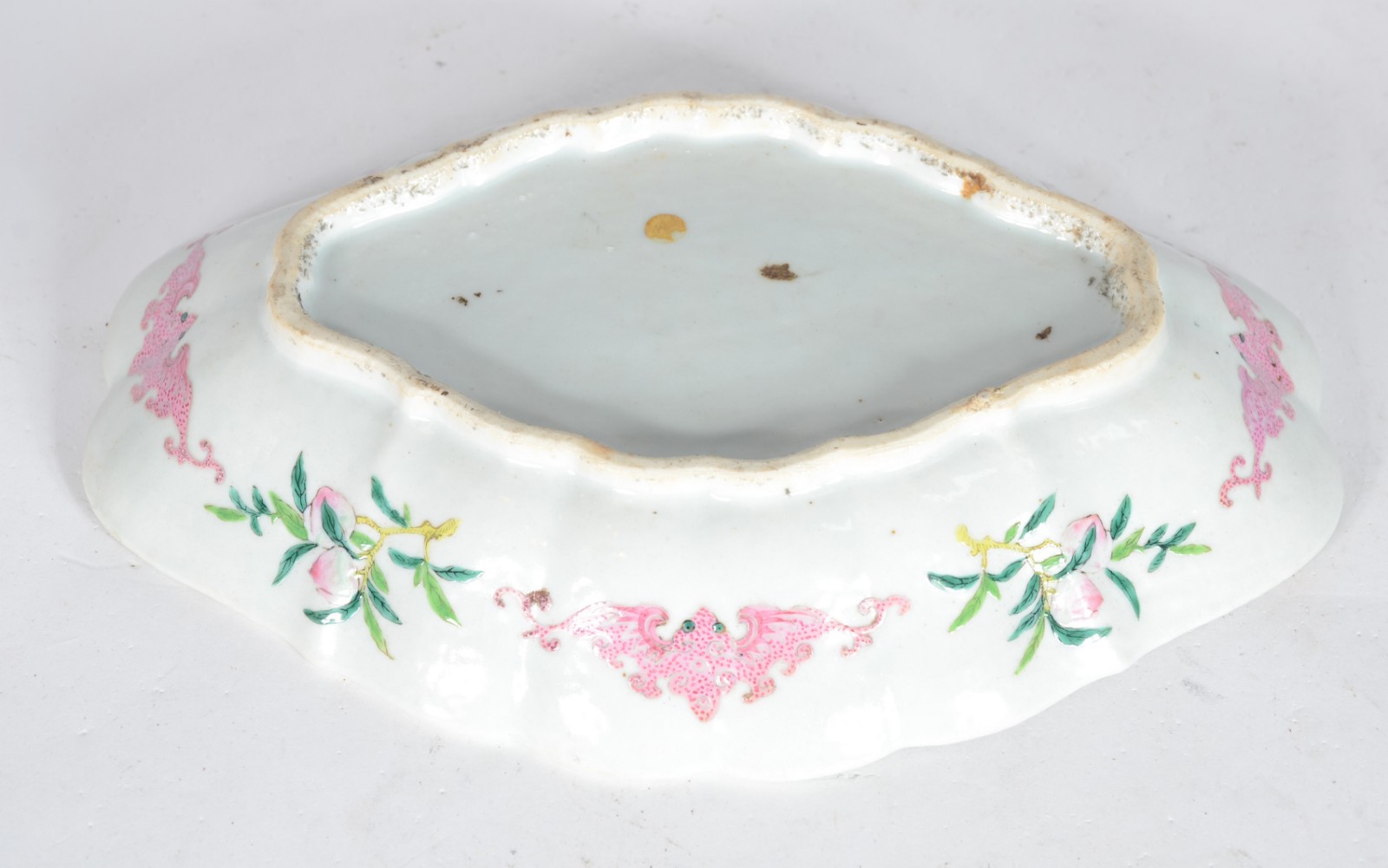 Covilhete de porcelana oriental decorado com borboletas e flores em... - foto 4 de 4