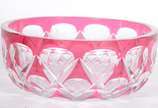 Val Saint Lambert (1826),  - Bowl de cristal belga doublé rosa lapidado. Assinado. Arranhados na base.