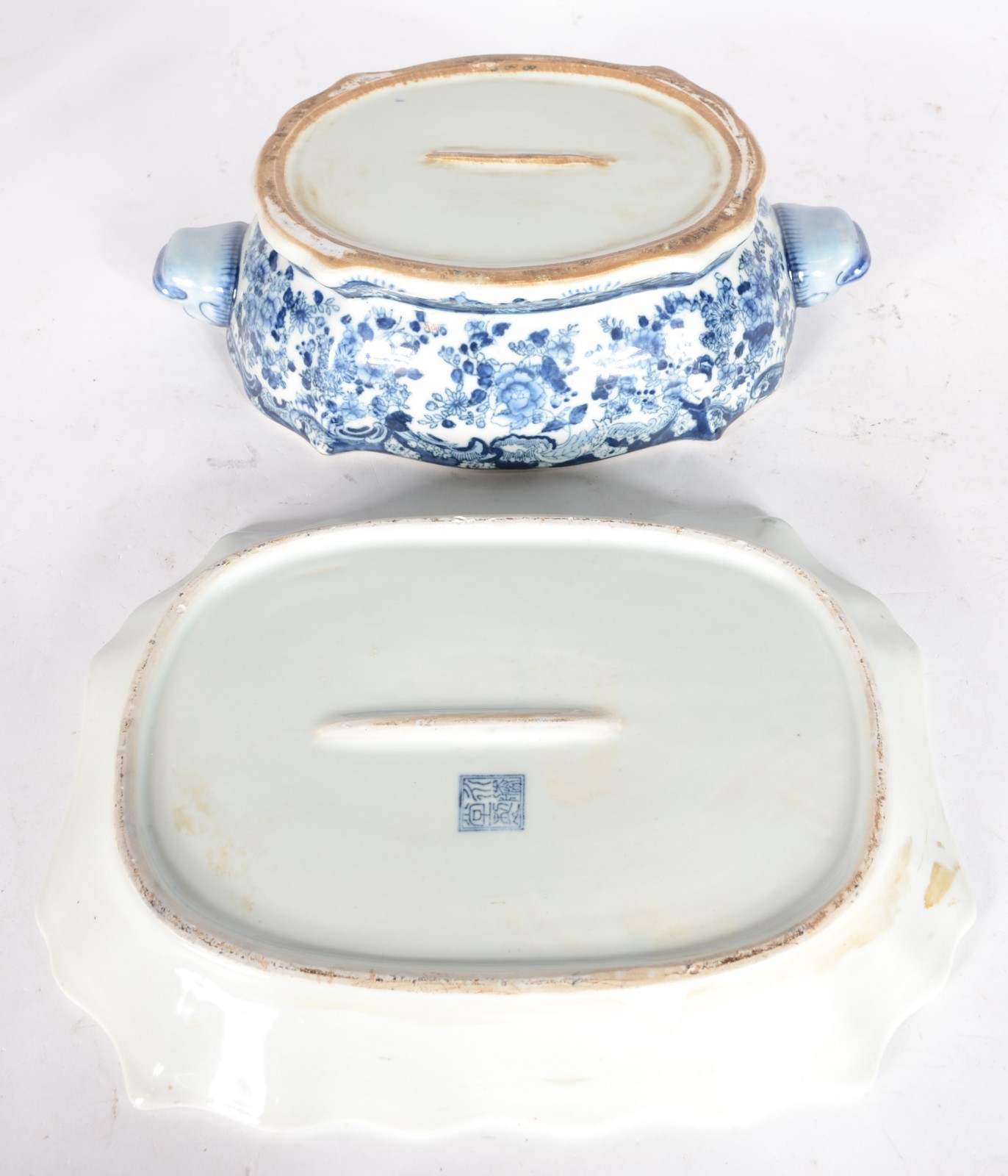 Terrina com presentoir de porcelana oriental decorada com guirlandas... - foto 5 de 6