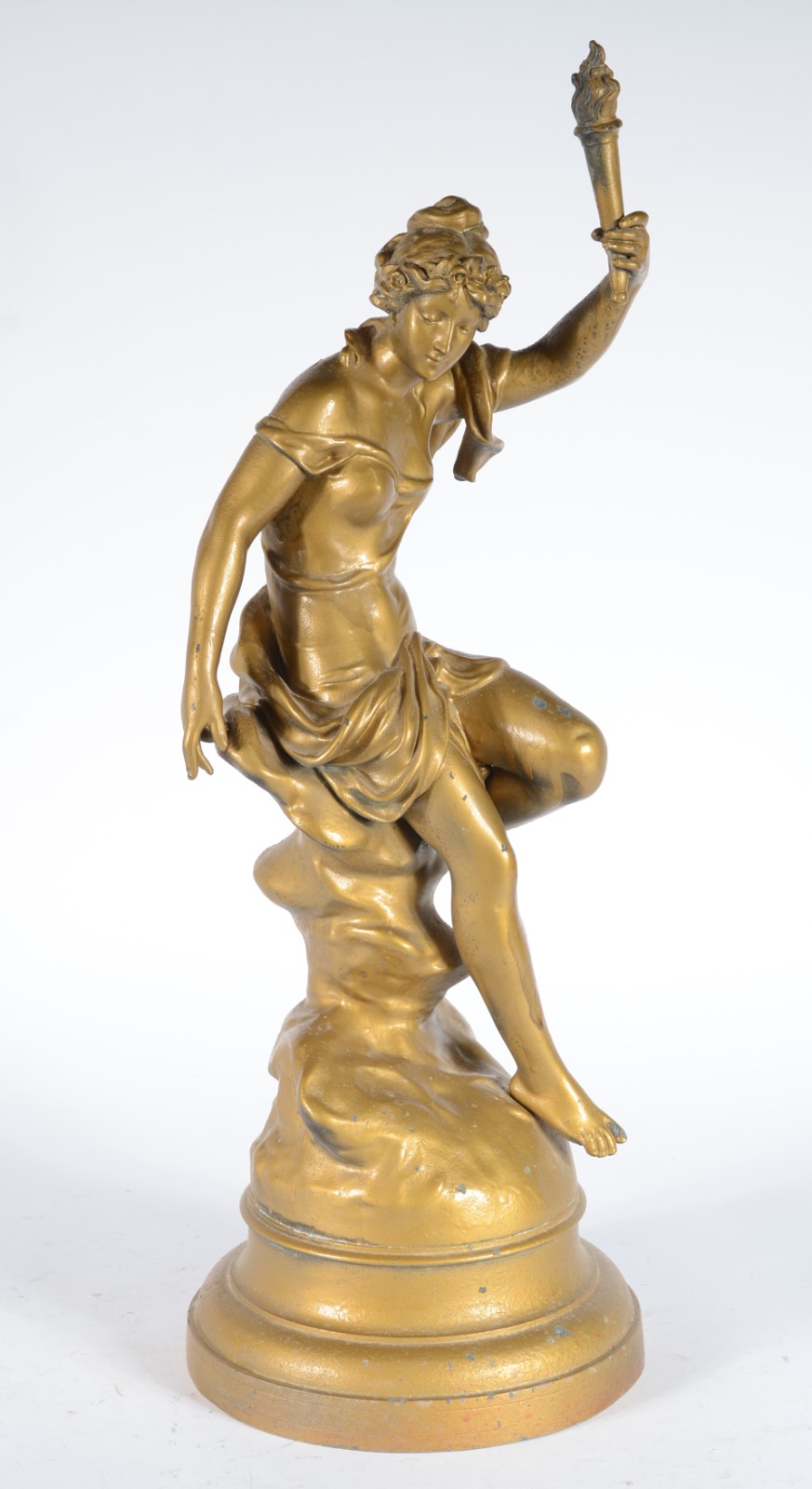 Escultura de petit bronze patinado de dourado representando figura... - foto 1 de 12