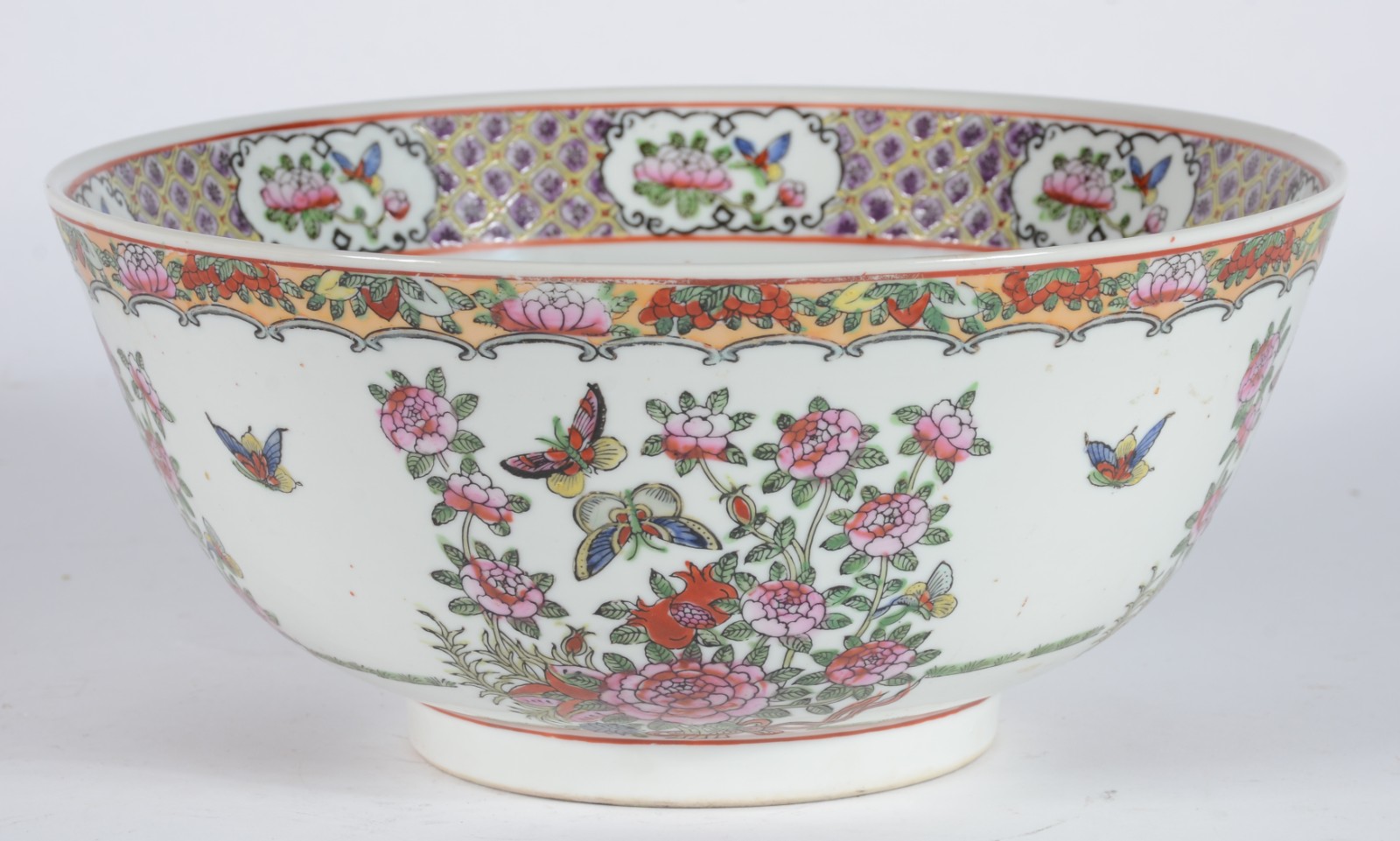 Bowl de porcelana oriental decorado com pássaros e flores em... - foto 1 de 5