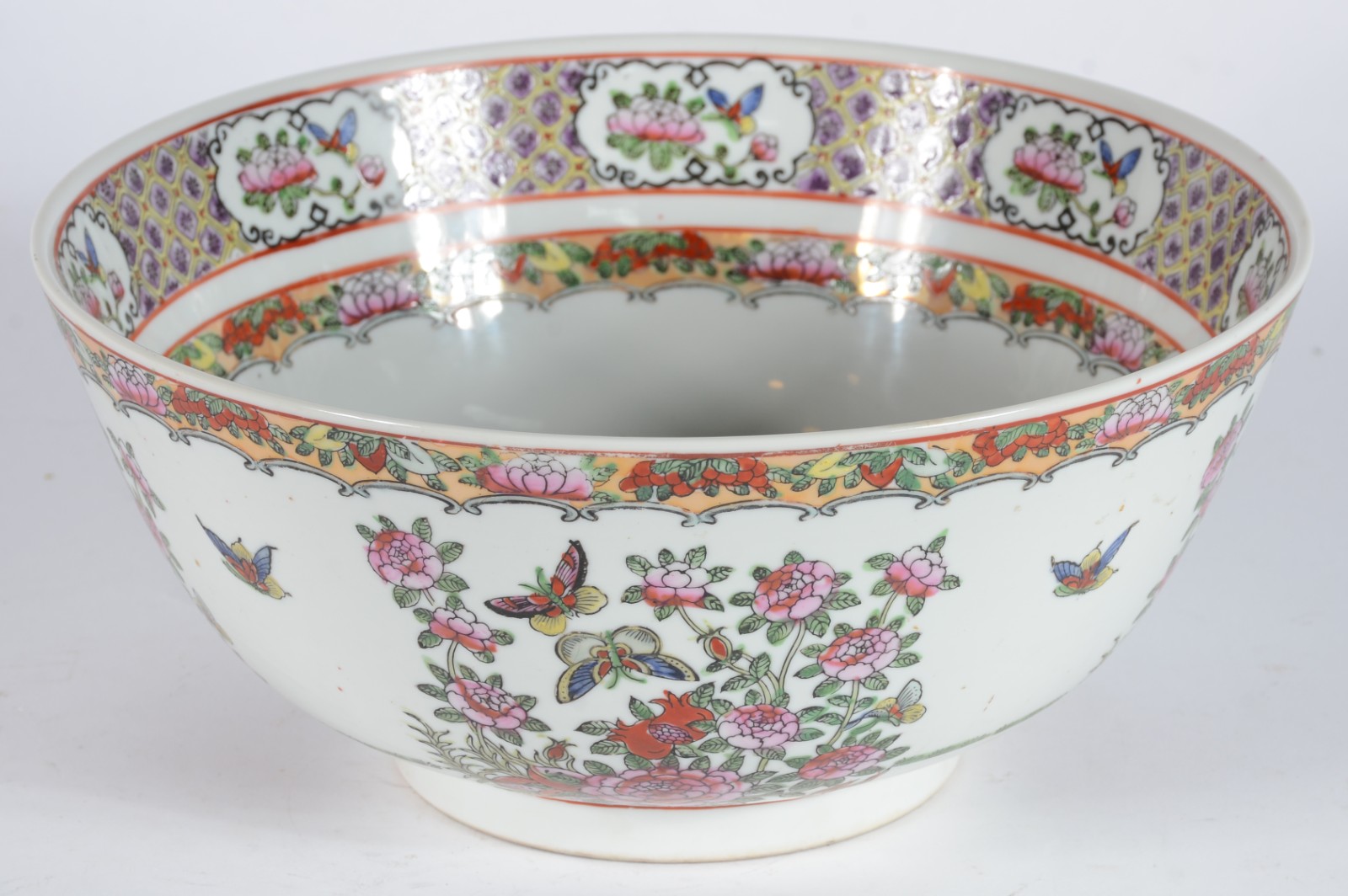 Bowl de porcelana oriental decorado com pássaros e flores em... - foto 2 de 5