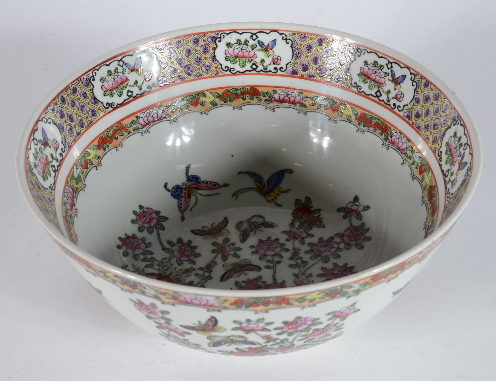 Bowl de porcelana oriental decorado com pássaros e flores em... - foto 3 de 5