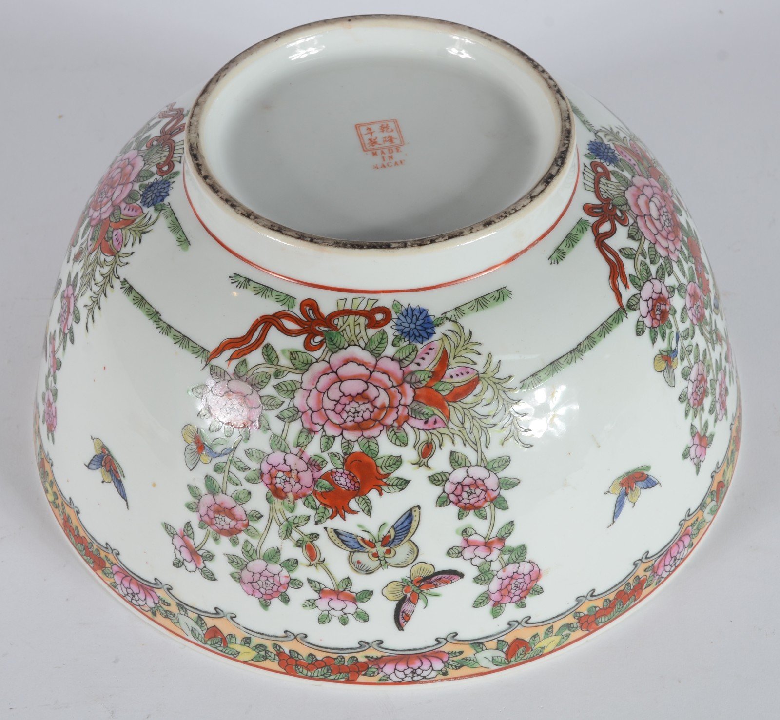 Bowl de porcelana oriental decorado com pássaros e flores em... - foto 4 de 5