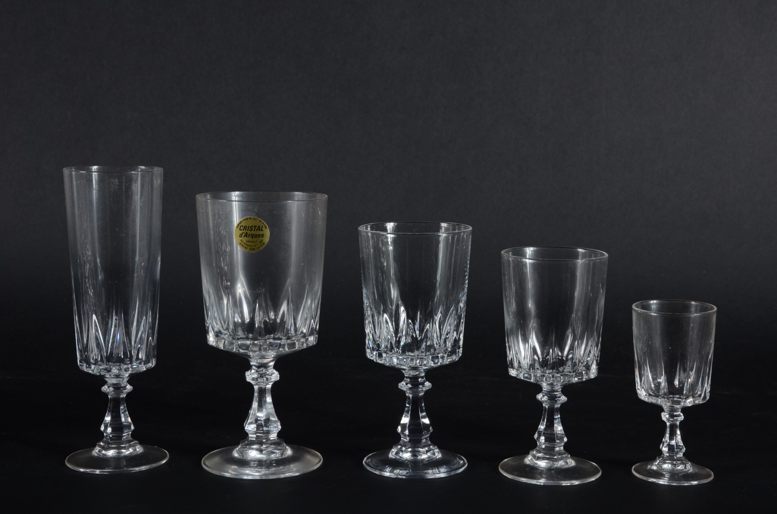 Conjunto de taças de cristal frances D'arques, sendo 6 flutes para... - foto 4 de 4