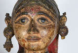 Raríssimo par de esculturas indianas de altar r... - Raríssimo par de esculturas indianas de altar representando DEVADASIS  de madeira policromada, Século XVII. Ex-coleção Embaixatriz Yeda Assumpção.