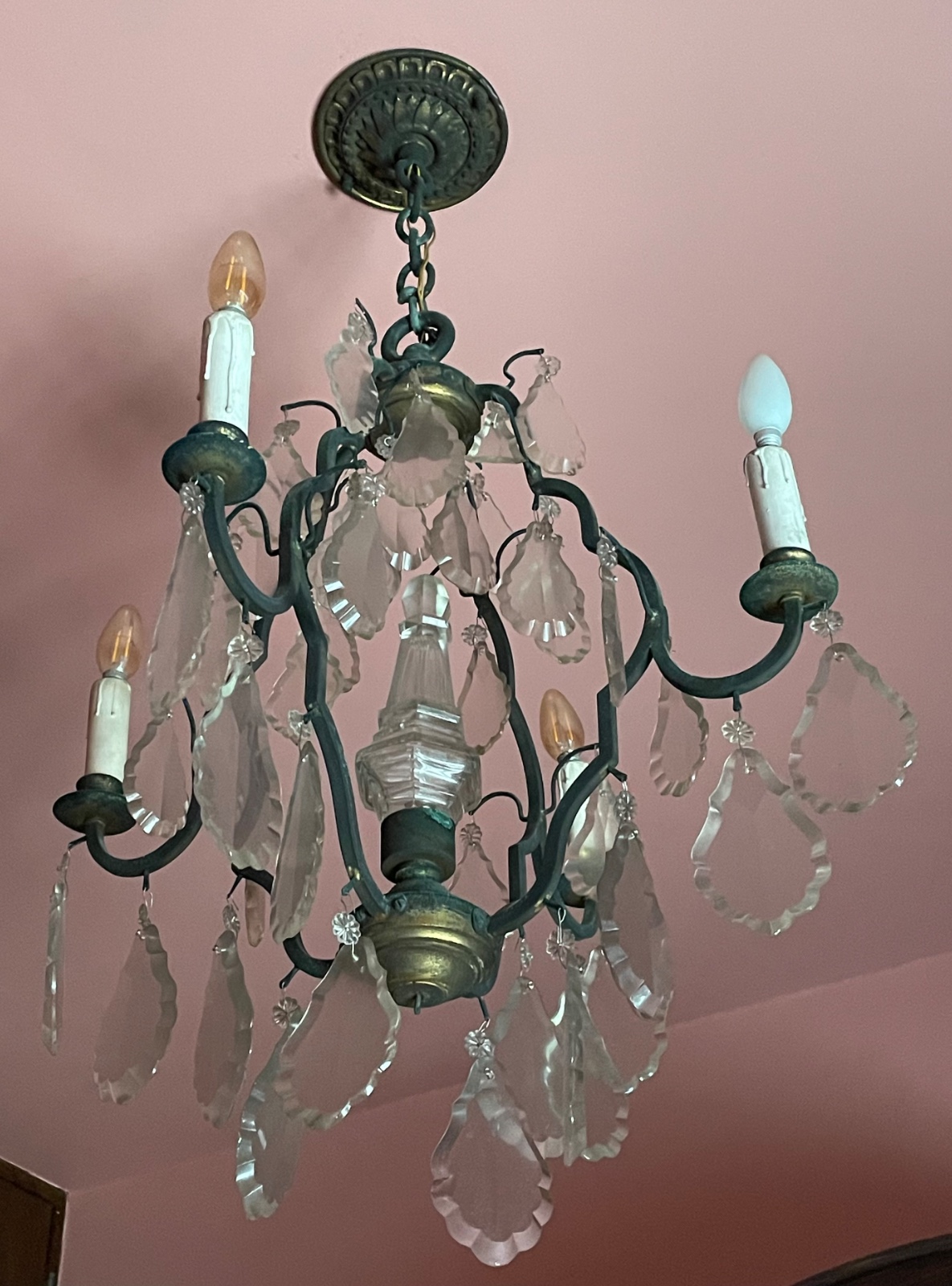 Lustre de metal para 4 luzes com placas de cristal lapidado... - foto 5 de 6