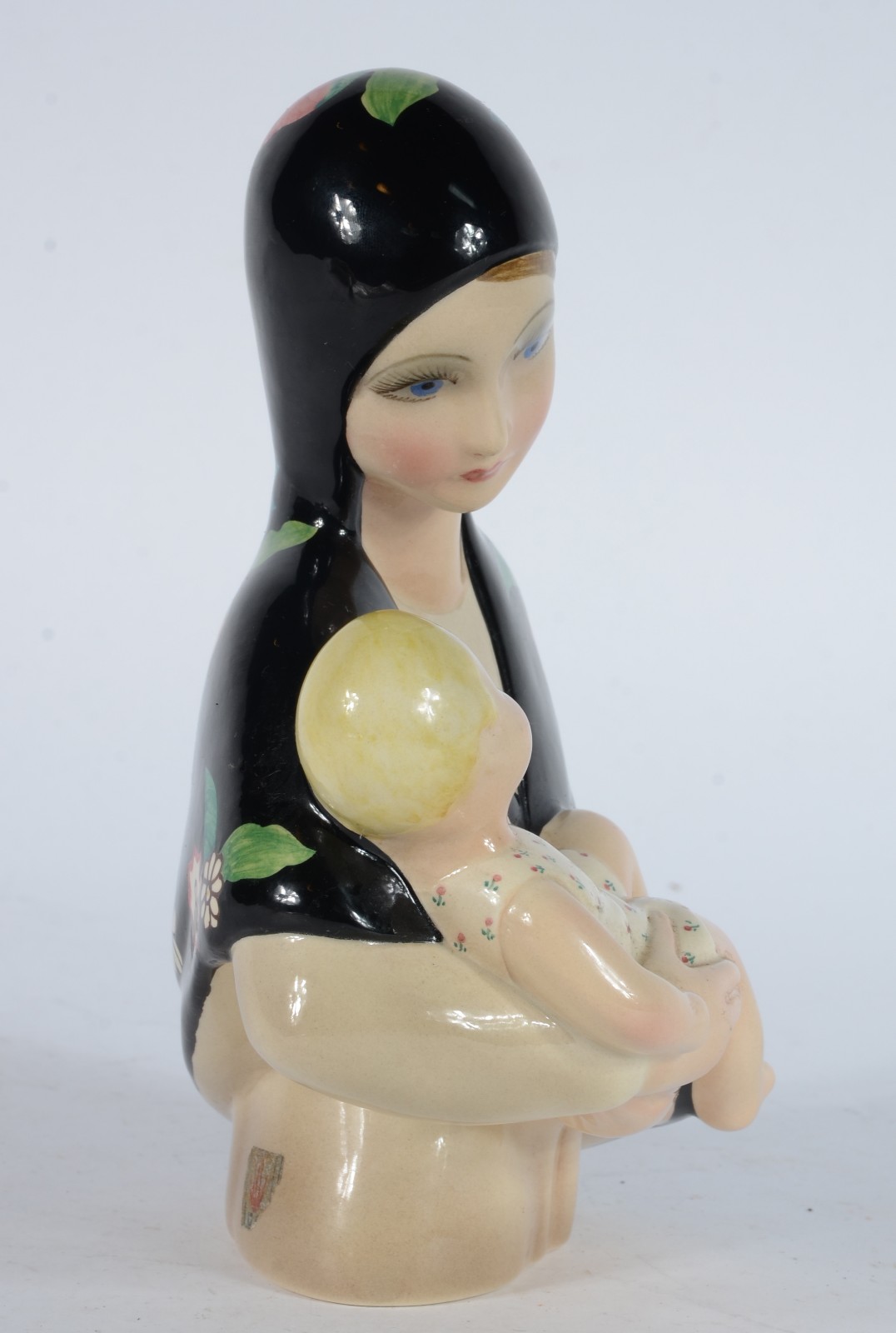 Estatueta de porcelana italiana policromada representando "Madona". - foto 3 de 7
