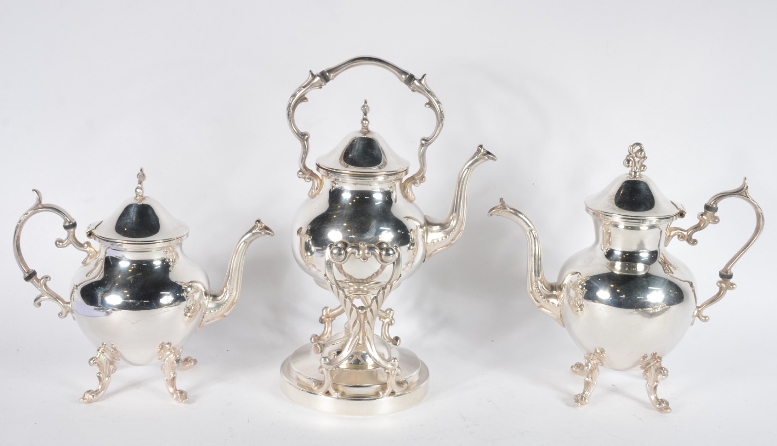 Baixela de metal prateado para chá e café, composto de: samovar, 2... - foto 3 de 9