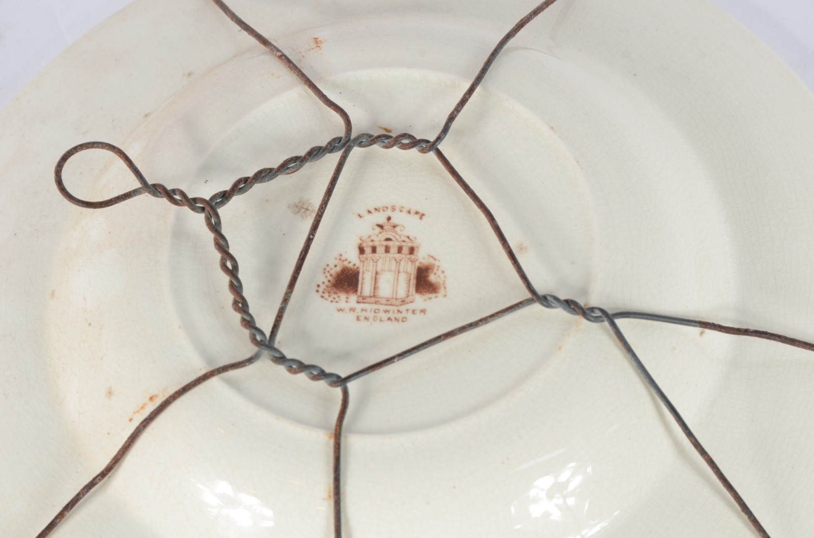 Conjunto com seis/ travessas de porcelana de diferentes procedências. - foto 5 de 7
