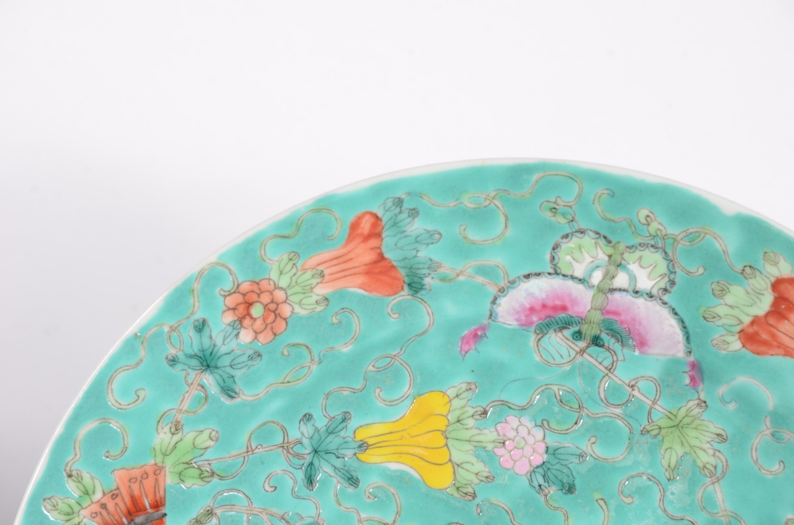 Serviço de porcelana oriental, composto de: 5 xícaras com pires, 6... - foto 4 de 5
