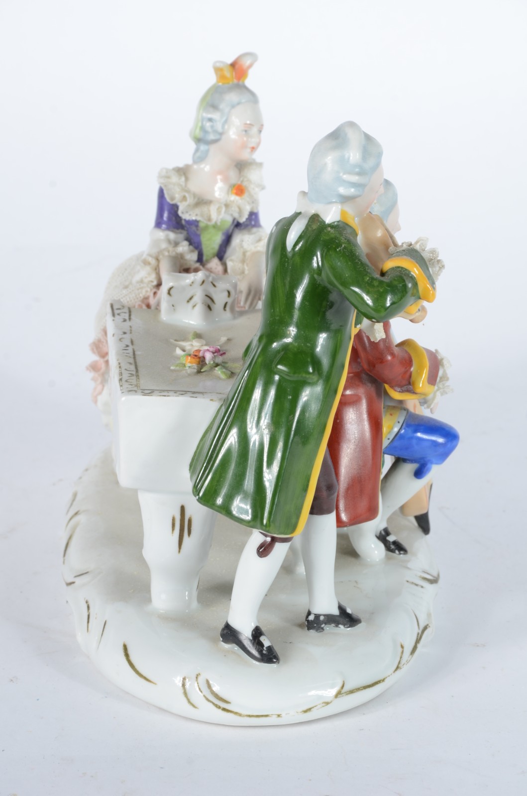 Grupo escultórico de porcelana europeia policromada representando " O... - foto 4 de 6