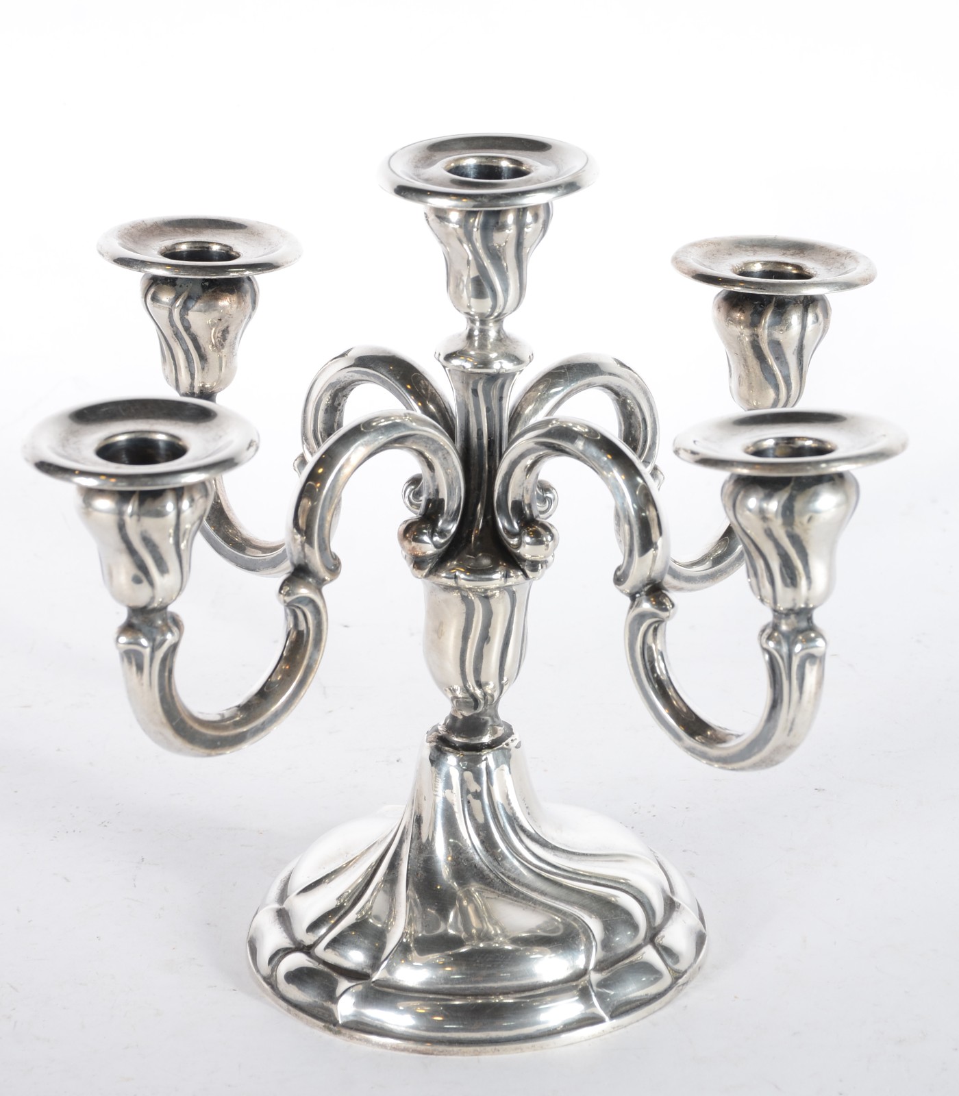 Candelabro de prata de lei para 5 velas com trabalhos em gomos... - foto 1 de 3