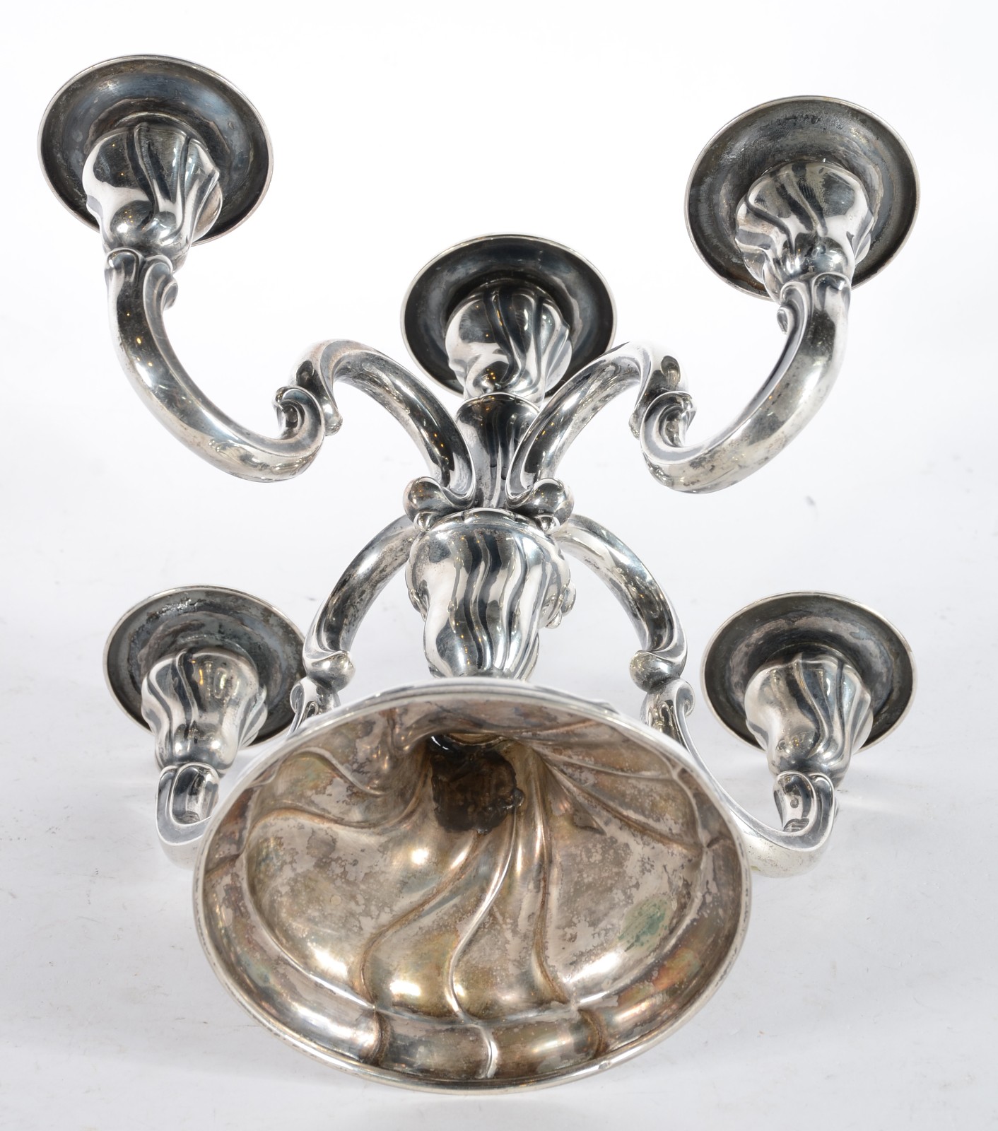 Candelabro de prata de lei para 5 velas com trabalhos em gomos... - foto 3 de 3
