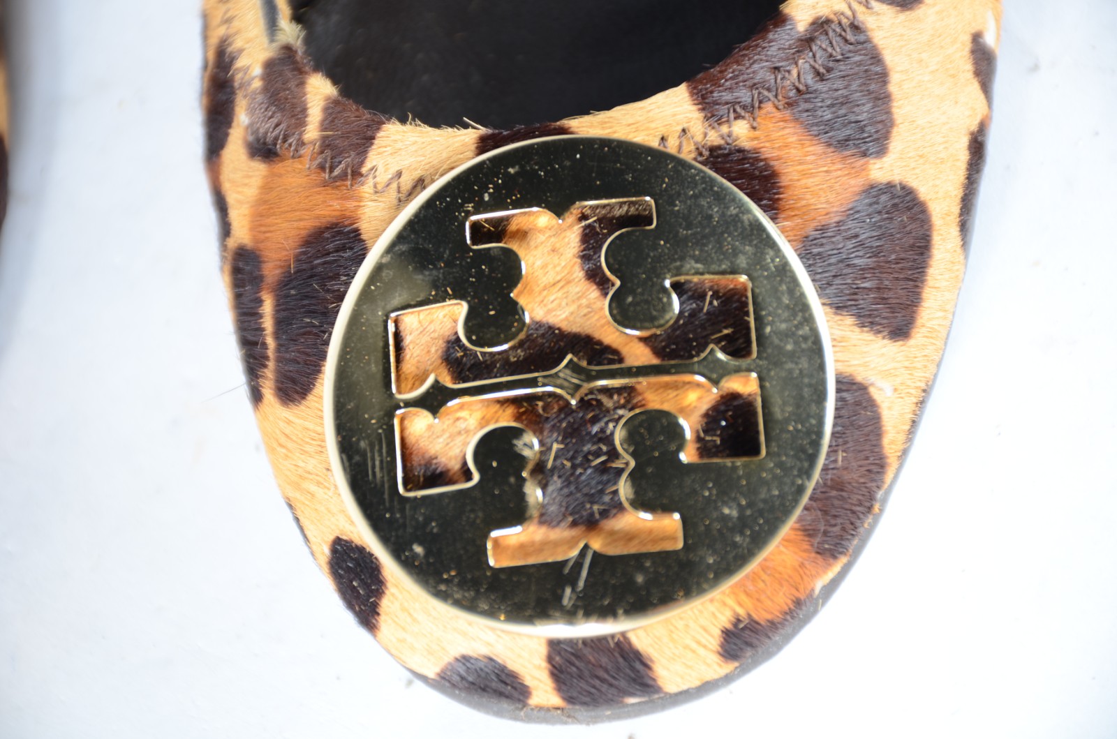 Sapatilhas estampa animal print. Numeração 34 BR. - foto 3 de 6