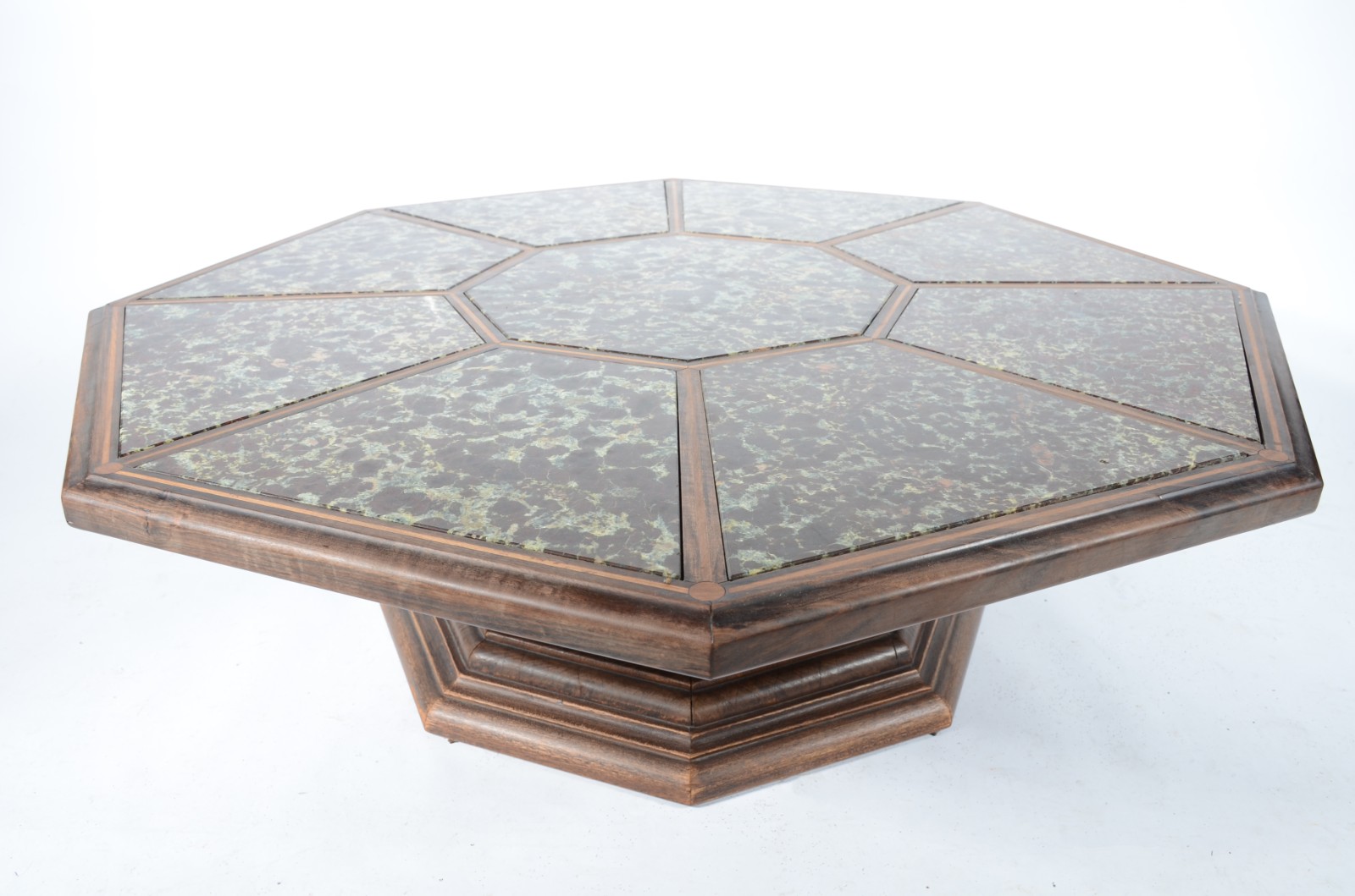Mesa de centro de madeira nobre feitio octogonal com placas de... - foto 1 de 6