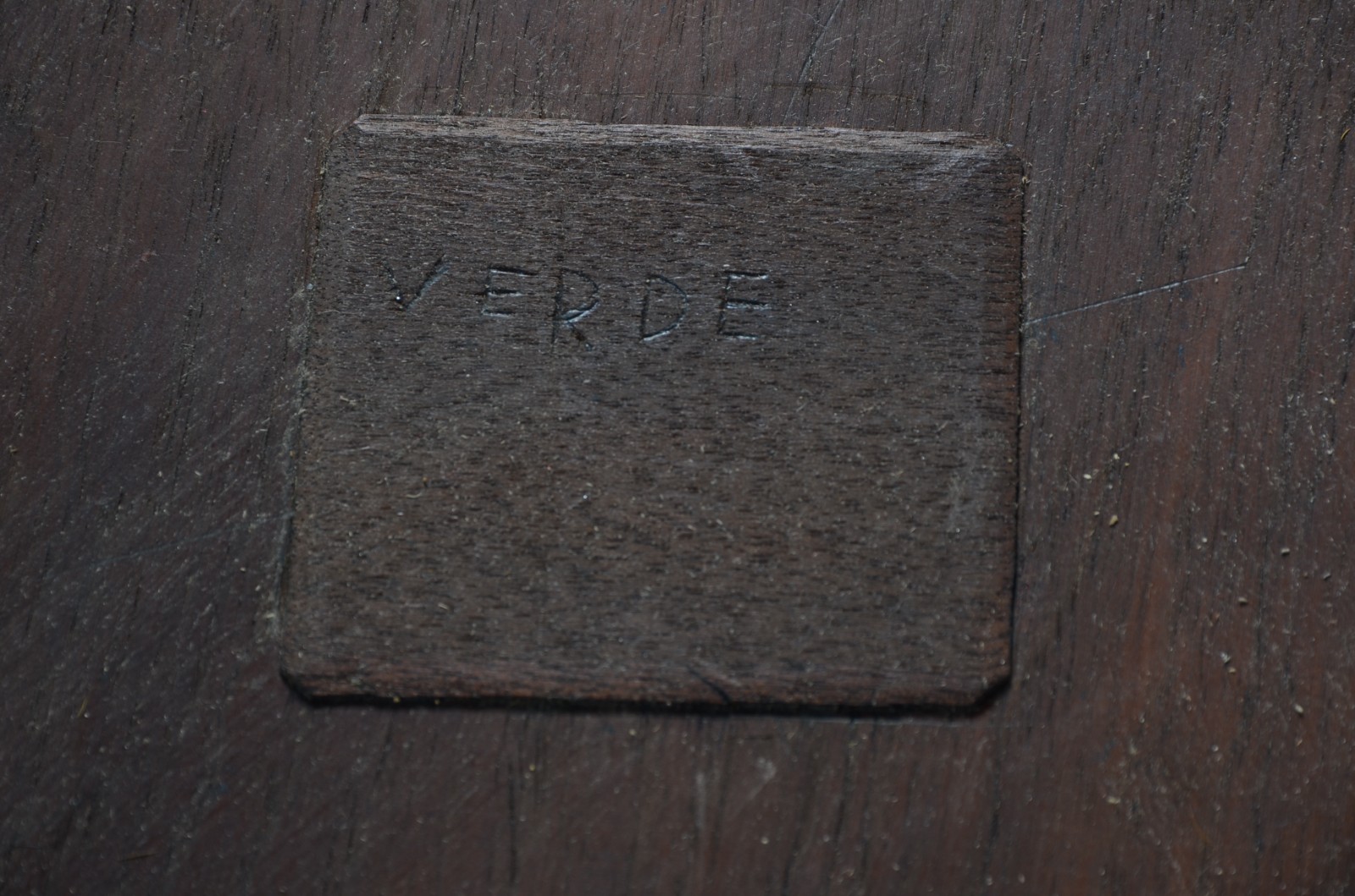 Mesa de centro de madeira nobre feitio octogonal com placas de... - foto 6 de 6