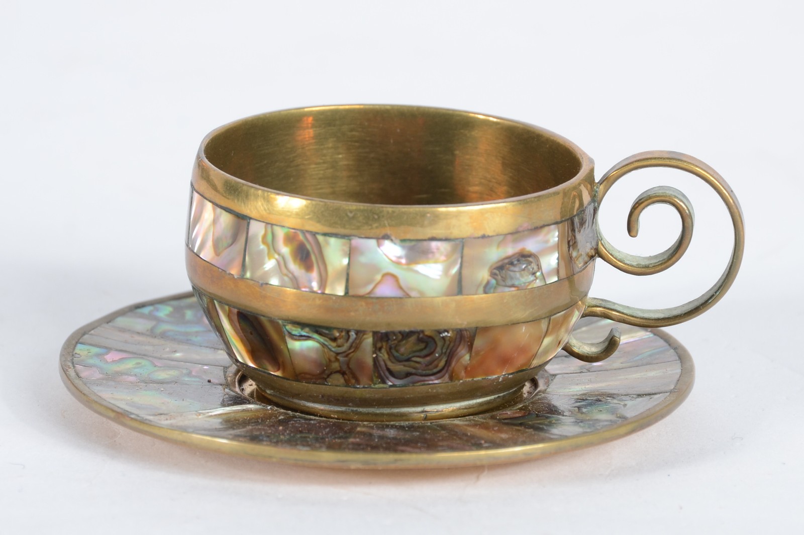 Conjunto para café metal com madre perola, composto de: 12 xícaras... - foto 5 de 5