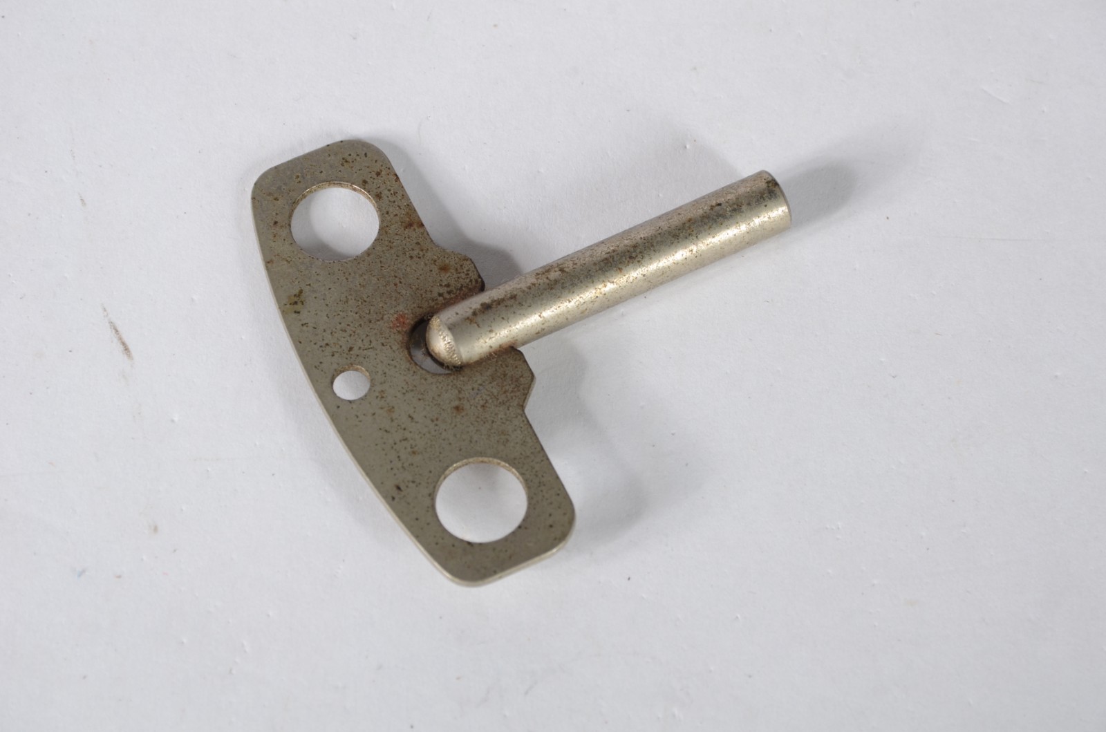 Relógio carrilhão de mesa, marca alemã Lauris, mostrador de metal com... - foto 10 de 10