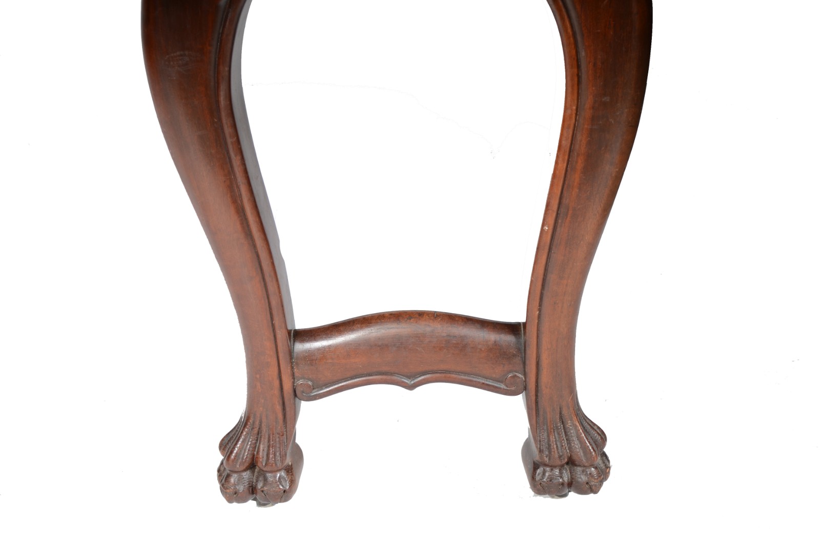 Belíssima mesa de jantar de madeira nobre, tampo oval com quatro... - foto 8 de 8