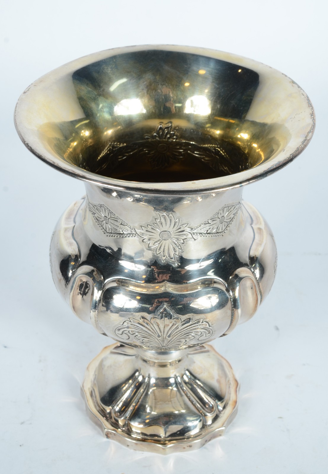 Vaso de prata, contraste 833 mls. Peso da prata: 330 g. (Por motivos... - foto 2 de 4