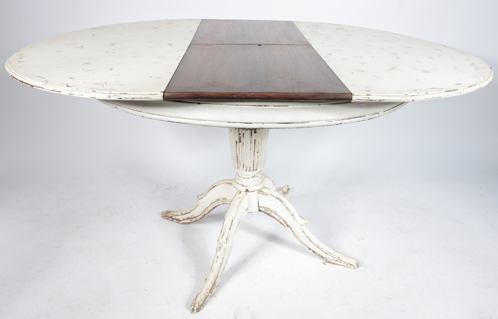 Mesa redonda de madeira pintada de branco, tábua extensora (sem... - foto 2 de 8