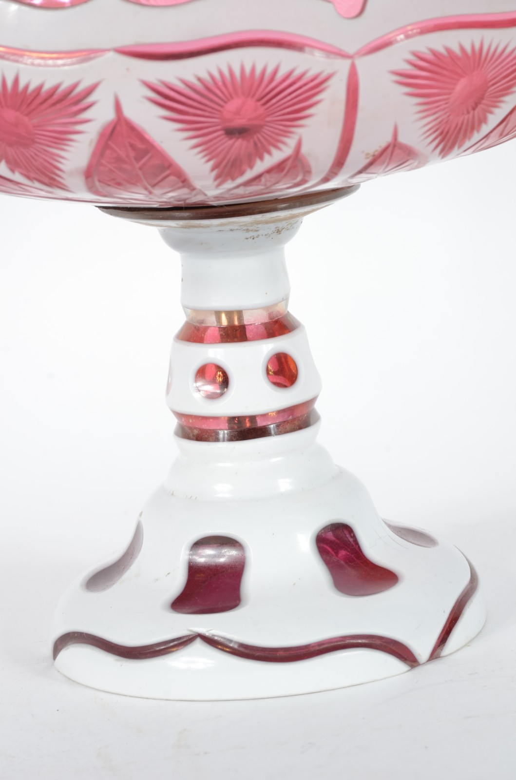 Fruteira de cristal overlay vermelho e branco, borda recortada... - foto 3 de 4