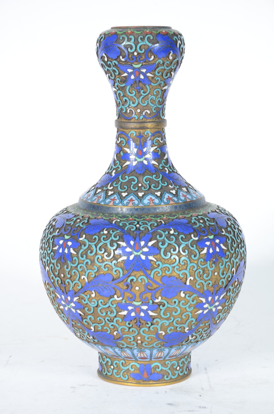 Vaso de cloisoné com fundo azul. - foto 1 de 4