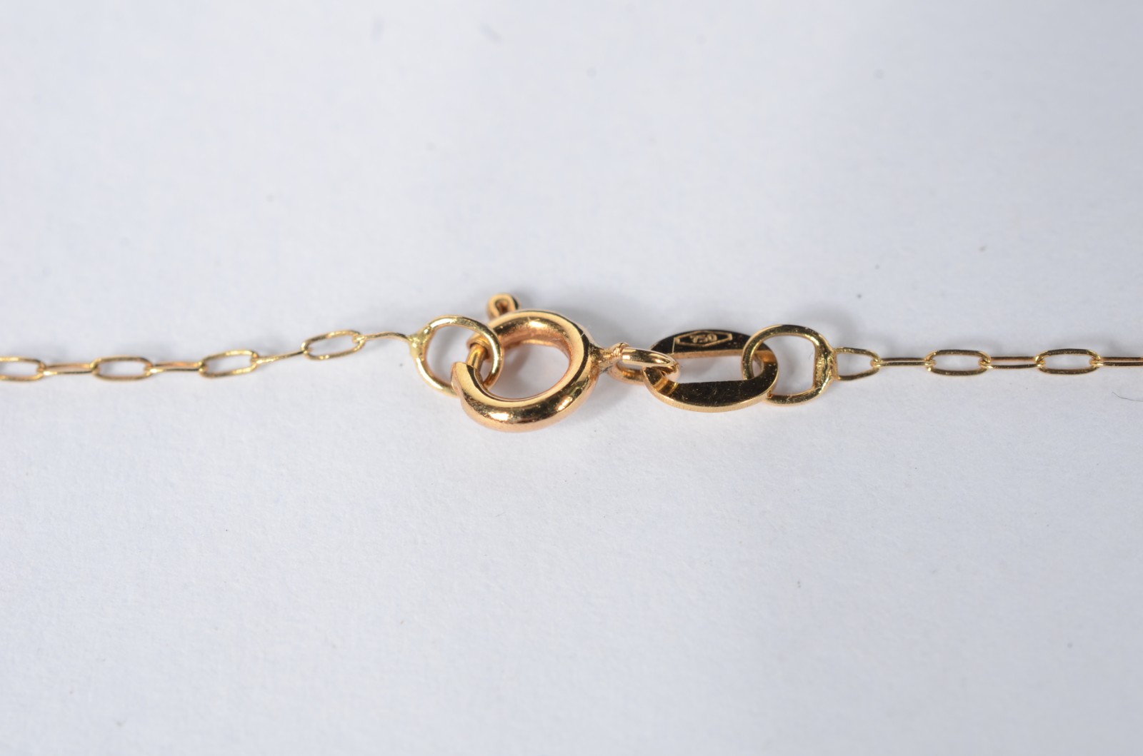 Colar com pendente na forma de mandala com pomba da paz de ouro 18 k... - foto 3 de 5