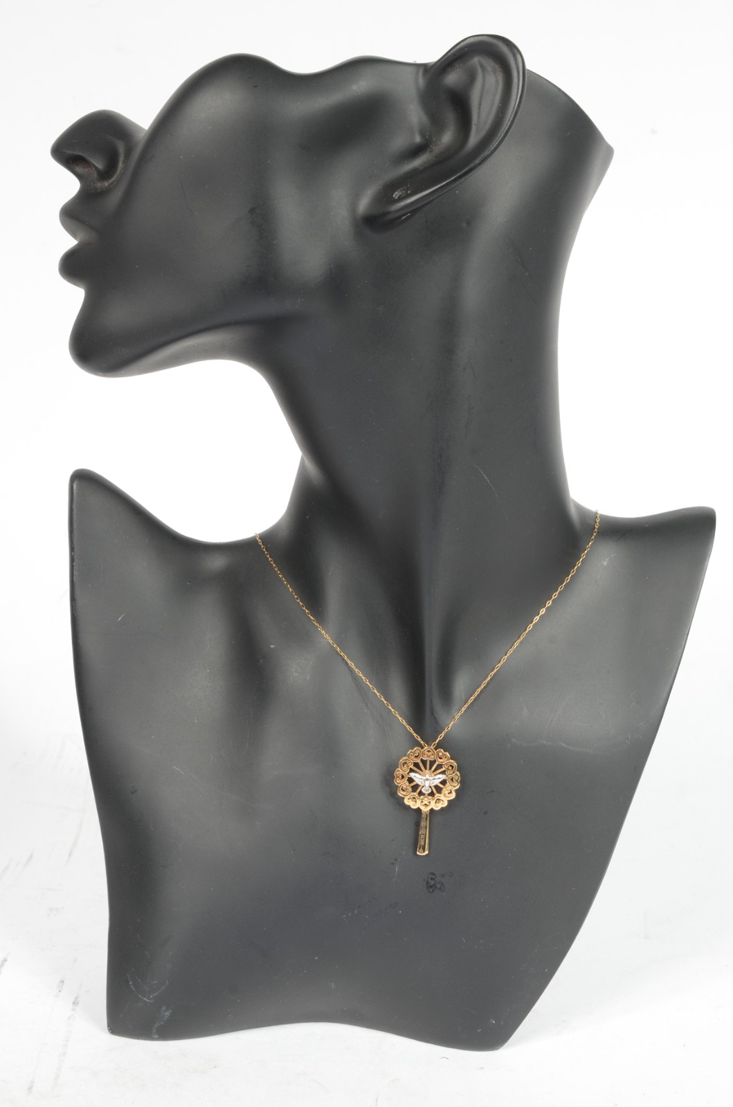 Colar com pendente na forma de mandala com pomba da paz de ouro 18 k... - foto 5 de 5
