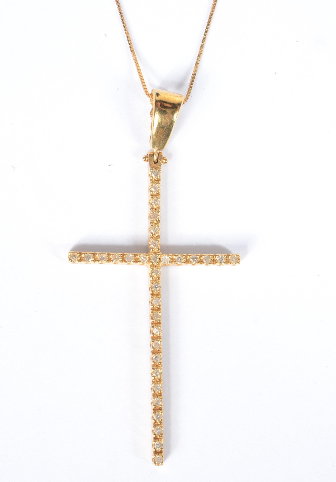 Colar com crucifixo de ouro 18 k., contraste 750 mls, aproximadamente... - foto 1 de 6