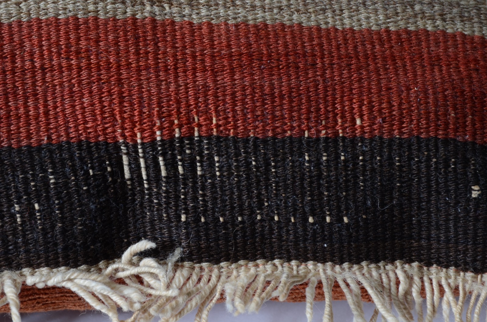Quatro almofadas forradas com tapete Kilim. - foto 7 de 7