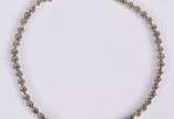 Pulseira de ouro branco com brilhantes. (Por mo... - Pulseira de ouro branco com brilhantes. (Por motivos de segurança a peça não se encontra na loja).