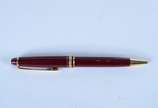 Montblanc (1906),  - Caneta esferográfica, Meisterstuck na cor vinho com detalhes dourados. No estojo.
