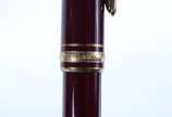 Montblanc (1906),  - Caneta esferográfica, Meisterstuck na cor vinho com detalhes dourados. No estojo.