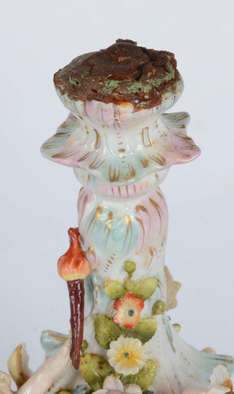 Par de pequenas fruteiras de porcelana europeia decoradas com figuras... - foto 7 de 11